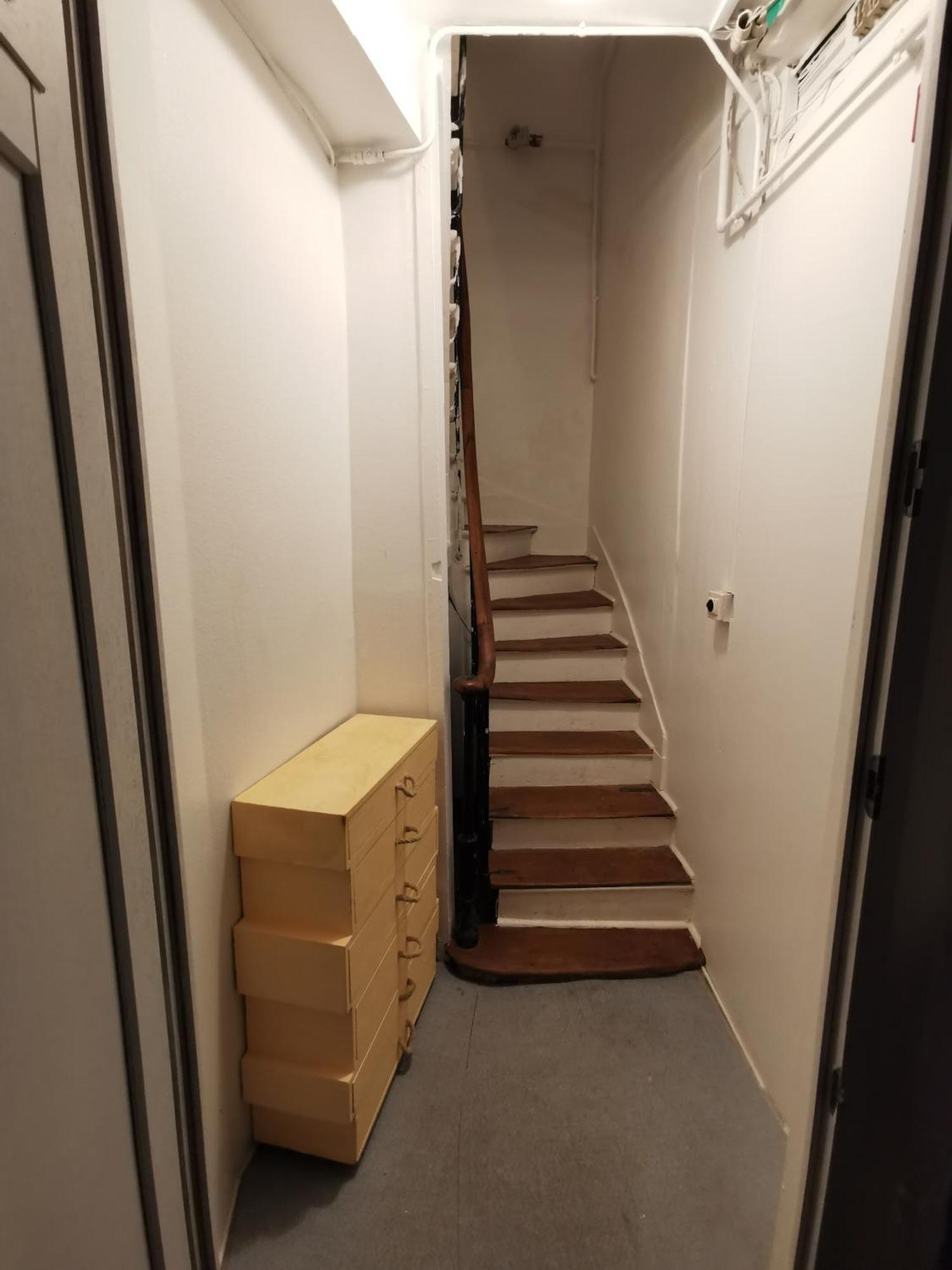 - Porte St Martin Apartment