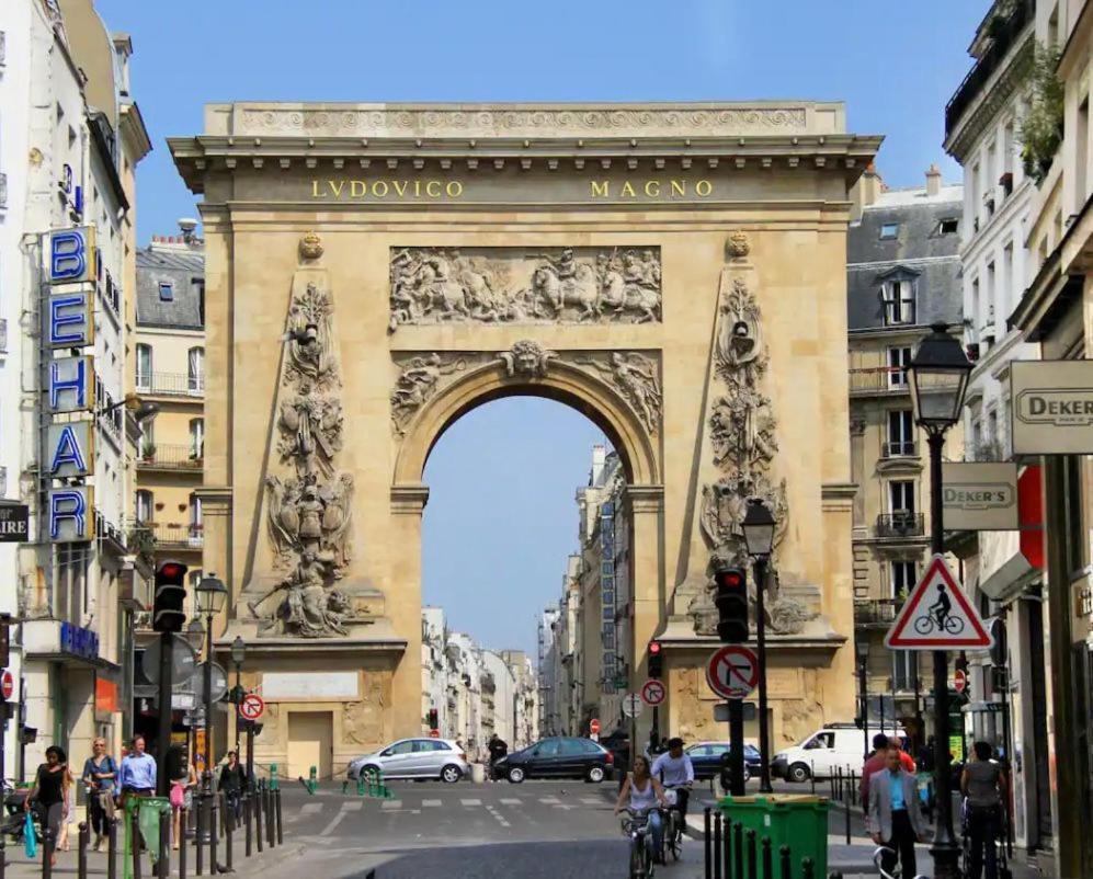 - Porte St Martin Apartment